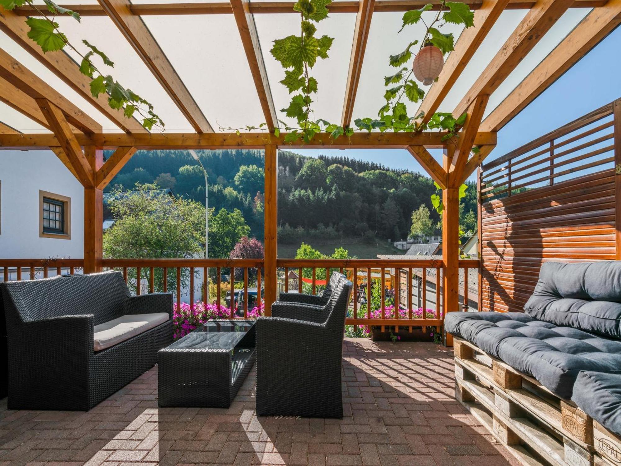 A Modern Apartment In The Hunsr Ck Region S Romantic Drohn Valley Merschbach Esterno foto