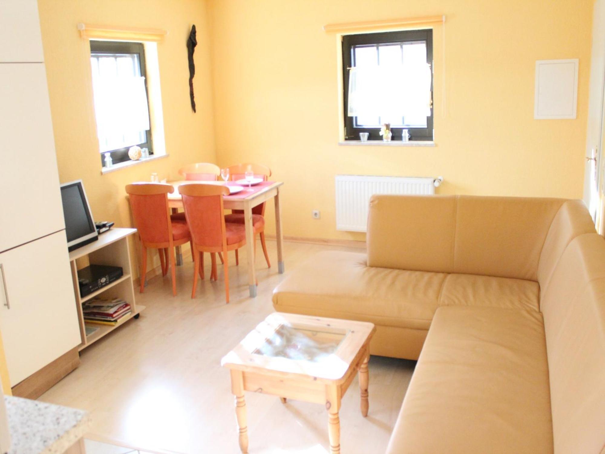 A Modern Apartment In The Hunsr Ck Region S Romantic Drohn Valley Merschbach Esterno foto