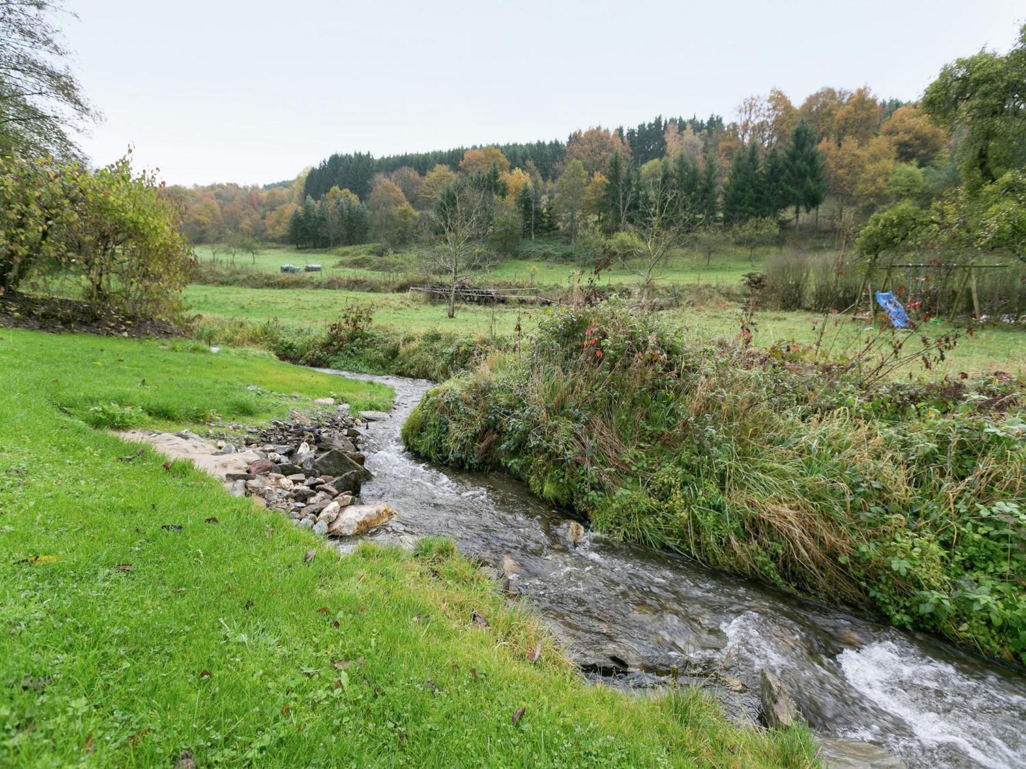 A Modern Apartment In The Hunsr Ck Region S Romantic Drohn Valley Merschbach Esterno foto